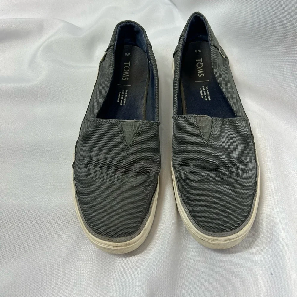 Toms | Canvas Slip On Shoes Dark Gray Sneakers Women's Size 9W